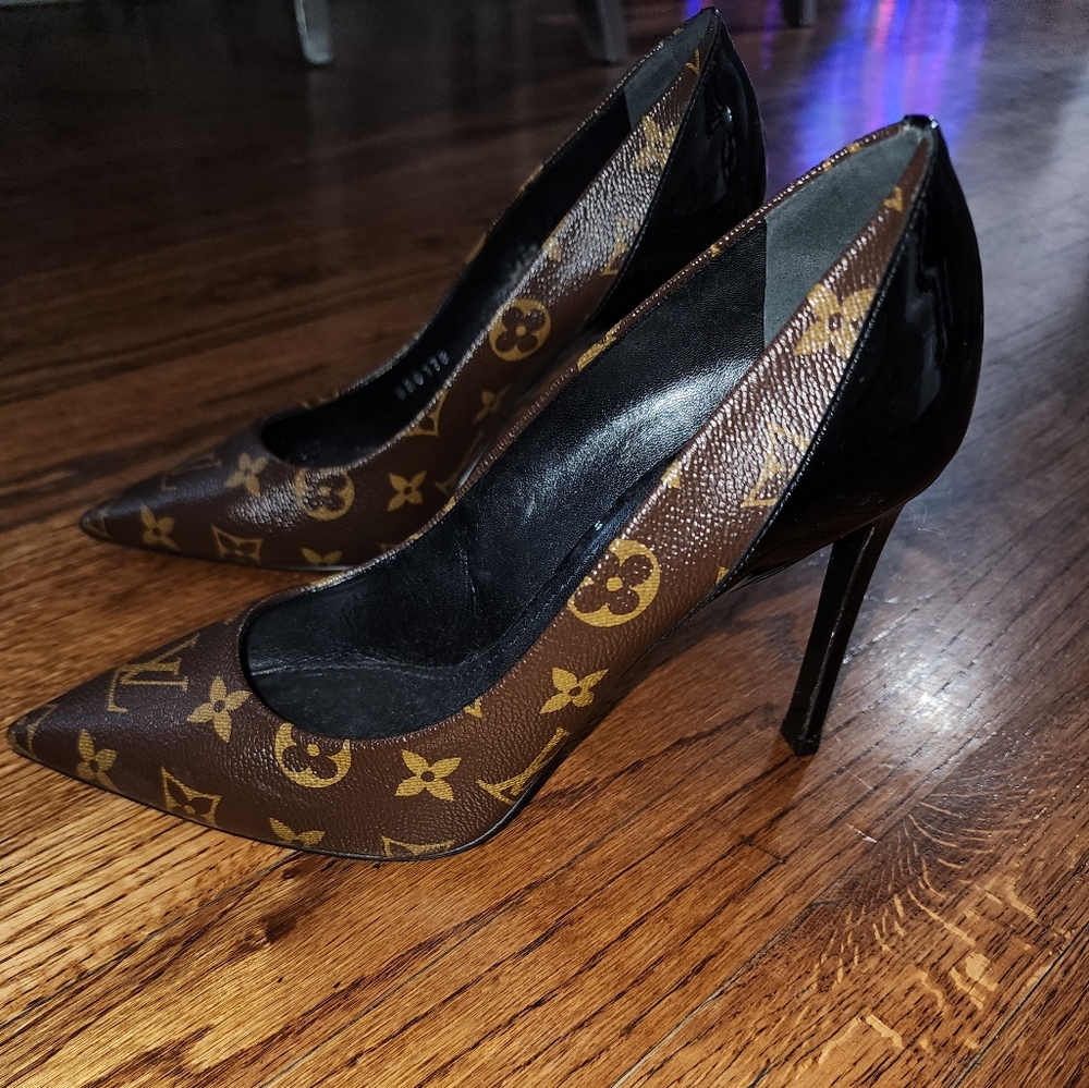 Louis Vuitton monogram pumps